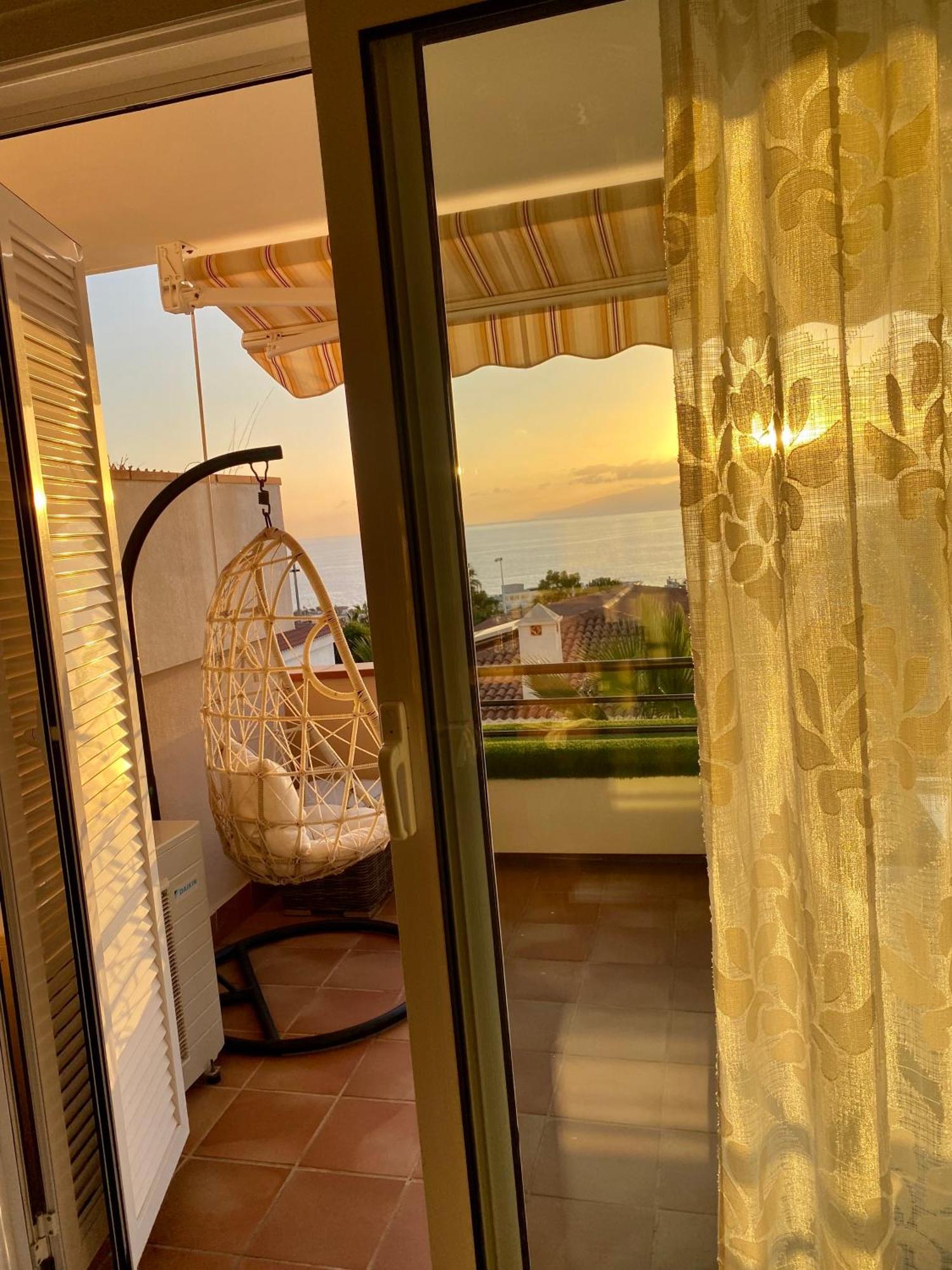 Apartment With Spectacular View In Puerto Santiago Пуерто де Сантяго Екстериор снимка