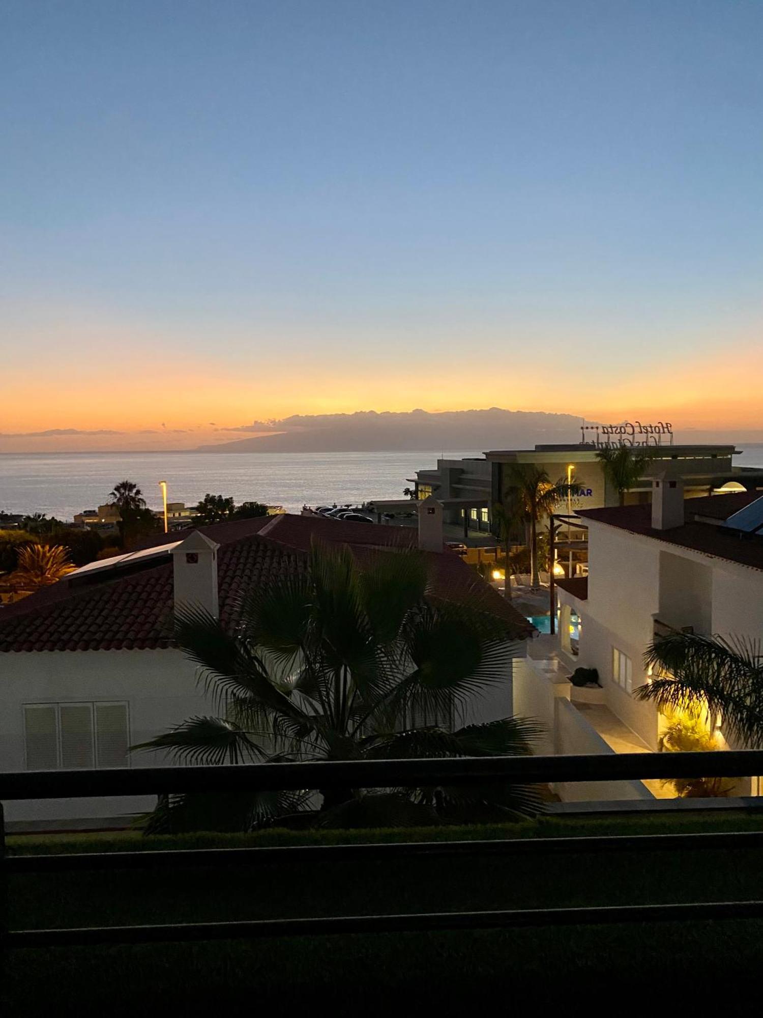 Apartment With Spectacular View In Puerto Santiago Пуерто де Сантяго Екстериор снимка